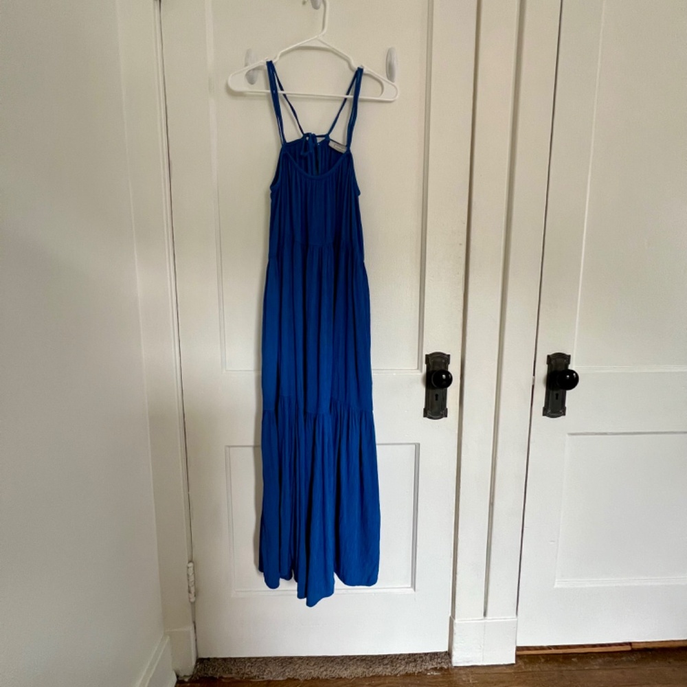 Everlane Naia Ripple Tiered Maxi Dress